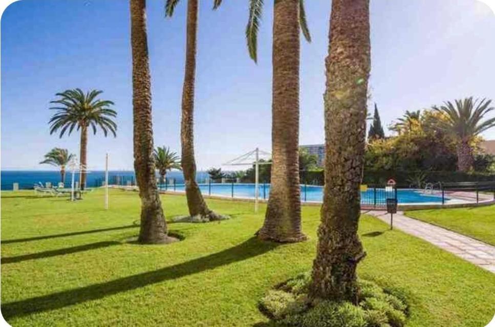 Suite Roca Chica Torremolinos Exterior foto